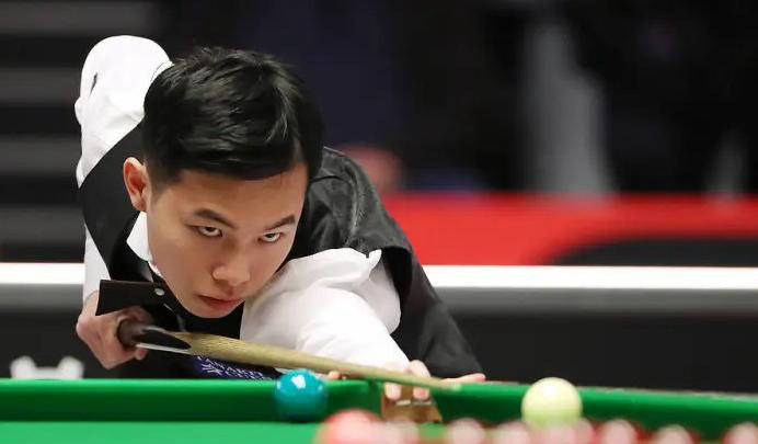 而中国年轻 而中国年轻