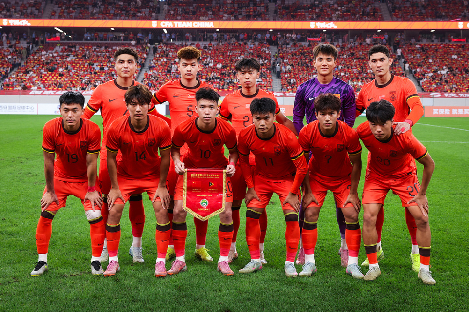 com, com, 胡荷韬 com, com, 胡荷韬